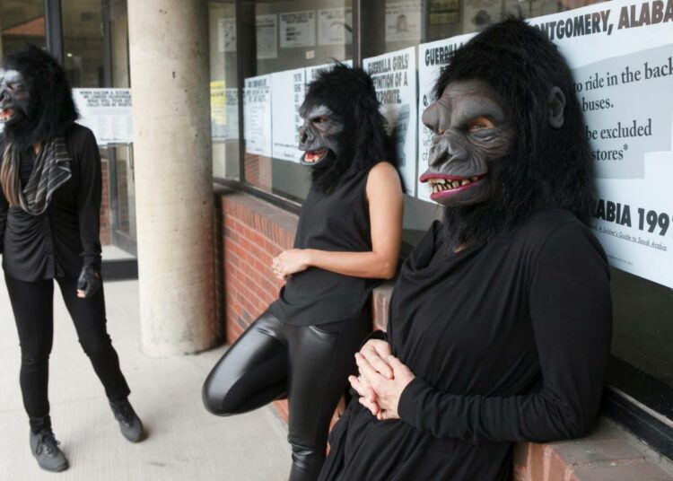 Myös yhdysvaltalainen Guerrilla Girls on mukana HAMin Graffiti-näyttelyssä.