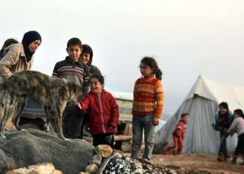 Syyrialaislapsia Idlibissä 18. helmikuuta