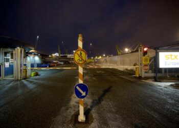 Julkisessa keskustelussa ei kuitenkaan ole selvinnyt, millaisessa kunnossa Turussa sijaitseva STX:n telakka on.