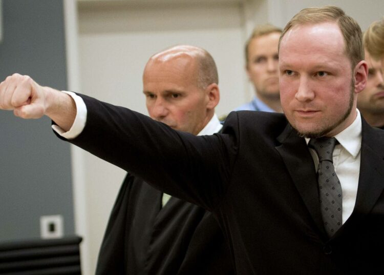Kuva Anders Breivikin oikeudenkäynnistä elokuussa 2012.