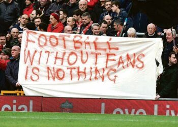 Liverpoolin fanit saivat joukkovoimalla seuran johdon perumaan lippujen hinnankorotuksen
