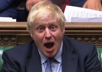 Pääministeri Boris Johnson on ajautunut taktikoinnissaan yhä suurempaa ahdinkoon.