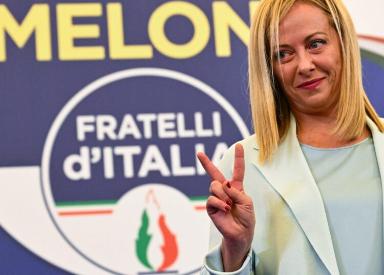 Italian vaalivoittaja Fratelli d’Italia (Italian veljet) -puolueen johtaja Giorgia Melonin ajattelussa on Miettisen mukaan korostunut ajatus, että Italia alkoi toisen maailmansodan jälkeen häivyttää kansallista etuaan.