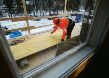 Jampankiven palvelupihan uuteen taloon tulee asuntoja 44. Ne on tarkoitettu huonokuntoisille tai muistihäiriöitä sairastaville vanhuksille.