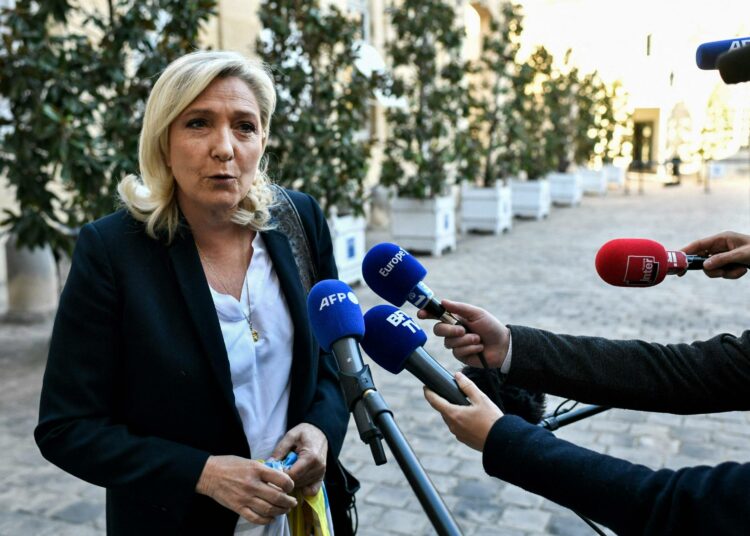 Ranskassa Marine Le Penin johtama Kansallinen liittouma sai ennätysmäärän paikkoja parlamenttiin.