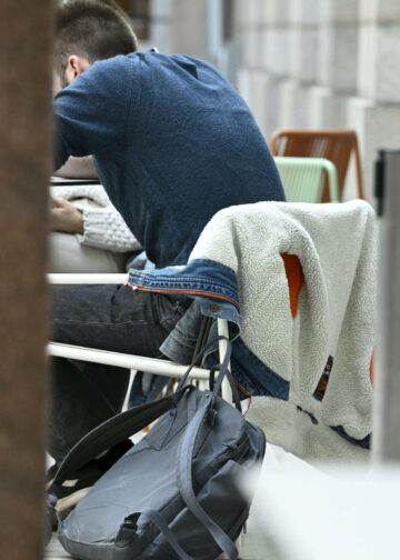 Vuoden 2020 oppivelvollisuusuudistuksen ansiosta nuoret ovat nyt aiempaa vähemmän aikaa syrjäytyneenä, koska vain harva koulupudokas on töissä.