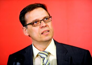 SAK:n puheenjohtaja Lauri Lyly.