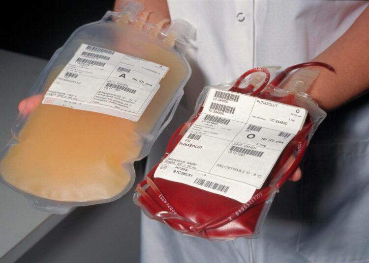 Suomen sairaaloissa käytetään päivittäin noin tuhat pussia verta. Veri jaetaan punasoluiksi, plasmaksi ja verihiutaleiksi. Yhdellä luovutuksella auttaa siten useampaa potilasta.