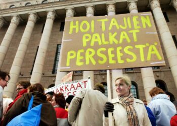 Kunnissa tehtävä työ on usein raskasta ja huonosti palkattua. Silti esimerkiksi hoitajia vaaditaan edelleen tehostamaan työtään.