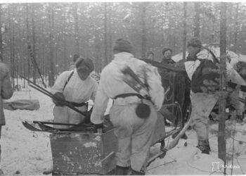 Nato värväsi suomalaisia kaukopartiomiehiä vakoilijoiksi 1950-luvun alussa. Kaukopartio Jyvälahdessa 1942.