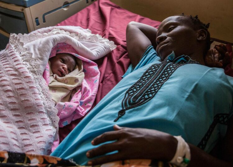 Etelä-Sudan kuuluu vaarallisimpiin maihin vastasyntyneille. 38 lasta tuhannesta kuolee siellä ennen kuukauden ikää.