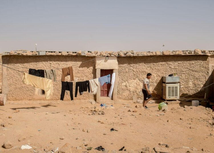 Länsisaharalaisten pakolaisleirit sijaitsevat Algerian lounaiskolkassa.
