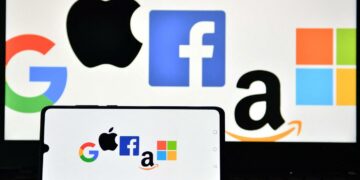 Valvontakapitalismin pioneerit Google, Facebook ja Amazon ovat nousseet lyhyessä ajassa maailman arvokkaimmiksi yrityksiksi.