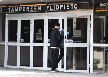 Kesä voi olla opiskelijalle pelottava toimeentulon kannalta, jos kesätöitä ei löydy.