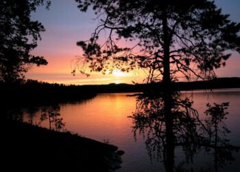 Suurin osa Suomen järvistä on hyvässä kunnossa, vielä parempaan tulokseen pyritään vuoteen 2015 mennessä.
