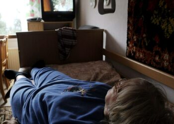 Lainmuutos mahdollistaa vuoden alusta esimerkiksi sen, että laitoshoidossa oleva henkilö voi muuttaa asumaan omaistensa ja läheistensä lähelle.