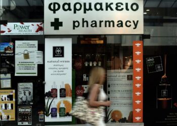 Korppikotkarahasto on jo käärinyt satoja miljoonia Kreikan ahdingolla.