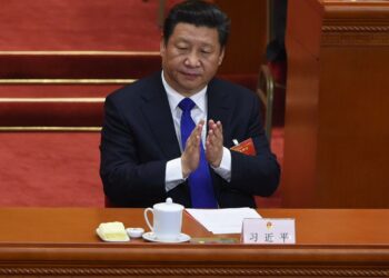 Kiinan puoluejohtaja ja presidentti Xi Jinping kansankongressin istunnossa maaliskuun puolivälissä.