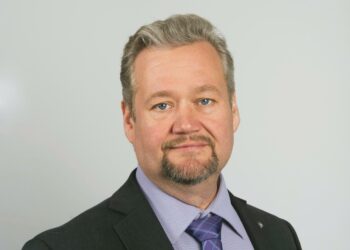 Vasemmistoliitossa lakialoitteen pikavippien korkojen rajoittamisesta jättää kansanedustaja Jari Myllykoski.