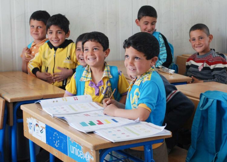 Unicefin avustuksella Za’atarin pakolaisleirille on avattu kymmenen koulua.