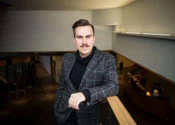 Matias Mäkynen valittiin SDP:n varapuheenjohtajaksi viime elokuussa. Hän on ensimmäisen kauden kansanedustaja, joka nousi Pohjanmaan vaalipiiristä eduskuntaan varasijalta.