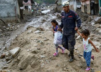 Rankkasateen aiheuttamat mutavyöryt tuhosivat koteja Venezuelassa viime viikolla.