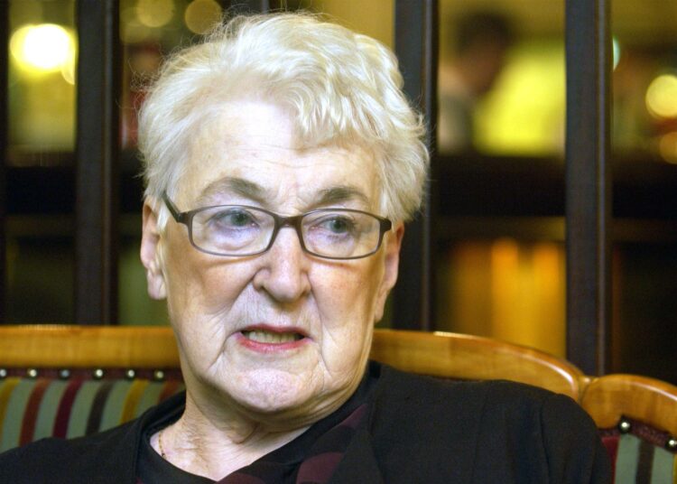 Anna-Liisa Hyvönen vuonna 2004.