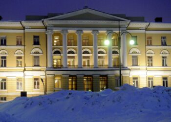 Yliopistojen työehtosopimus on kaksivuotinen. Kuvassa Helsingin yliopiston päärakennus.