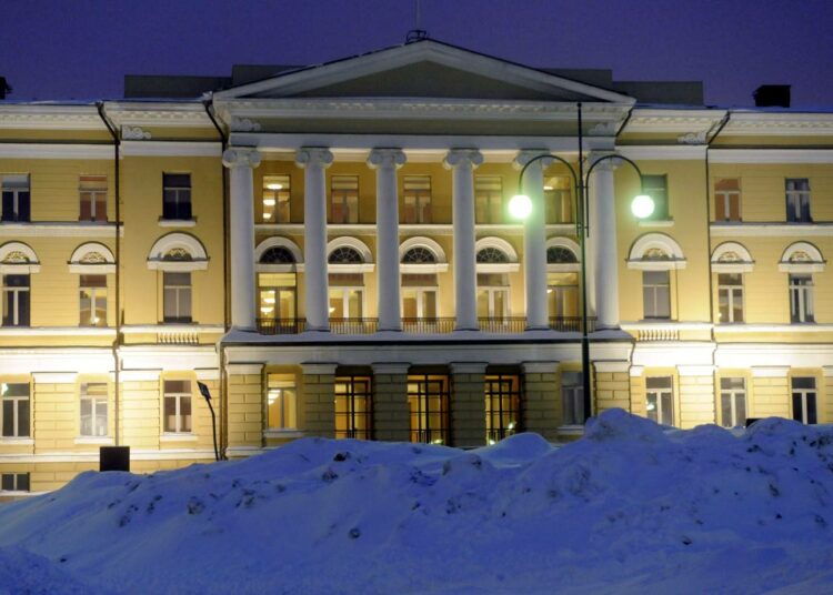 Yliopistojen työehtosopimus on kaksivuotinen. Kuvassa Helsingin yliopiston päärakennus.