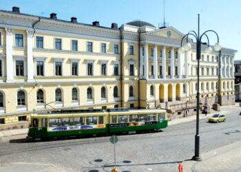 Valtion tuottavuusohjelma on kääntynyt työpaikkojen teurastukseksi.