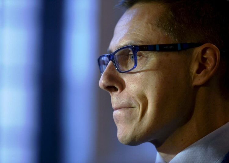 Alexander Stubb vastustaa elvytystä, koska ”se ei toimi”. Elvytystä ei kuitenkaan ole tehty moneen vuoteen.