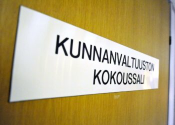 Maakuntauudistuksen myötä kuntien noin 30 miljardin euron vuotuisista menoista peräti 18 miljardia siirtyy maakunnille.