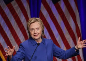 Hillary Clinton piti ensimmäisen julkisen puheensa kirvelevän vaalitappion jälkeen viime keskiviikkona.
