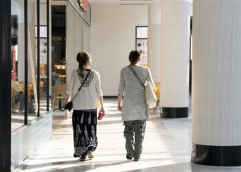 Yksityinen kulutus vähenee kolmatta vuotta peräkkäin ja painuu jo vuoden 2018 tasolle.