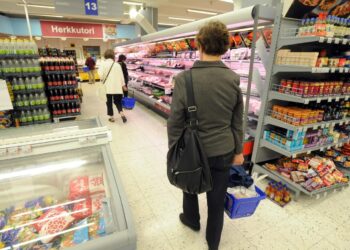 Vasemmistonaisten mielestä on tärkeää tunnistaa miesten ja naisten arkeen ja asemaan liittyvät ominaispiirteet sekä erilaiset palvelutarpeet.