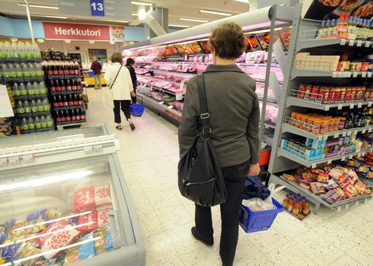 Vasemmistonaisten mielestä on tärkeää tunnistaa miesten ja naisten arkeen ja asemaan liittyvät ominaispiirteet sekä erilaiset palvelutarpeet.