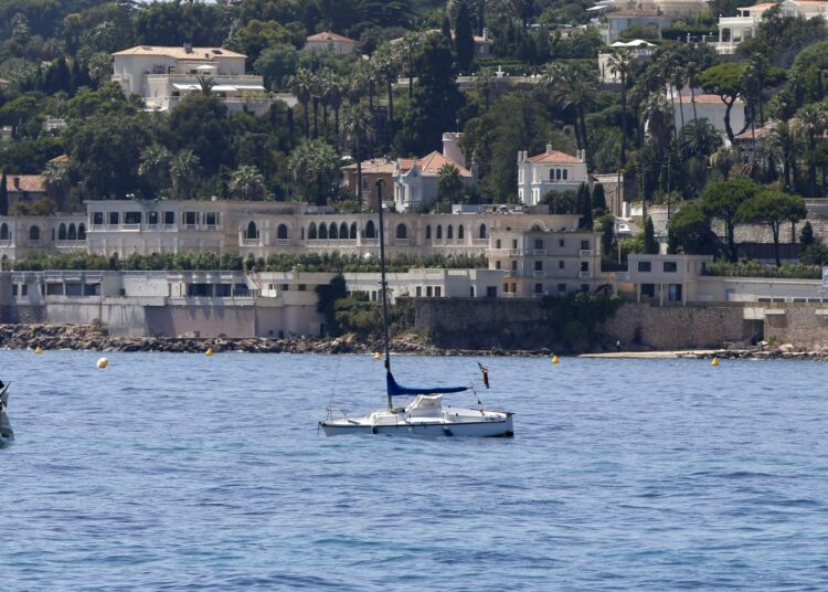 Kuningas Salmanin käyttämä huvila Vallauris Golfe-Juanissa lähellä Marseillea.