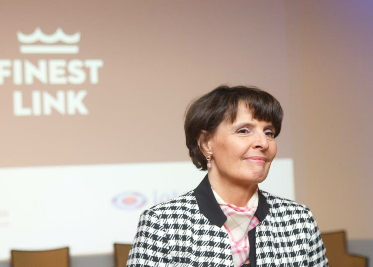 Anne Berner tuli politiikkaan yhdeksi kaudeksi pätevöitymään elinkeinoelämän tarjoamiin luottamustehtäviin. Sellainen löytyi ruotsalaisesta SEB-pankista.