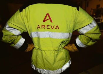 Ydinvoima aheuttaa pajon ongelmia sekä nyt että tulevaisuudessa. Kuvassa Olkiluoto 3:sta rakentavan Arevan työntekijä.