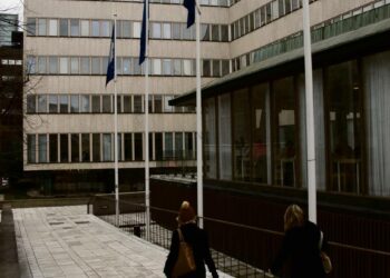 Hallituksen ja työmarkkinajärjestöjen viime viikolla julkistamassa kasvusopimuksessa esitetään kansainvälisen arvion tekemistä suomalaisten yliopistojen opetuksen laadusta. Kuvassa Helsingin yliopiston Porthania.