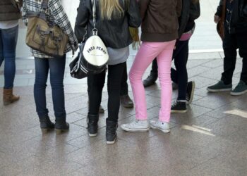Poliittiset nuorisojärjestöt vahvistavat osaltaan kansanvaltamme perustaa kasvattamalla nuoria ottamaan vastuuta ja osallistumaan poliittiseen toimintaan.