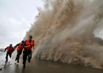 Taifuuni Fitow iski Kiinan Zhejiangin maakuntaan kolme viikkoa sitten.