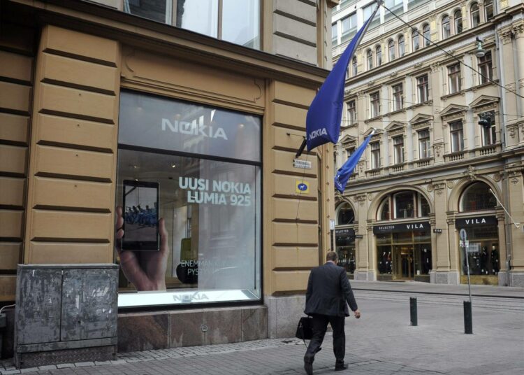 Nokian kännykät saavat Microsoftista uuden isännän.