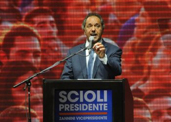 Presidentinvaalien ykkössuosikki Daniel Scioli.