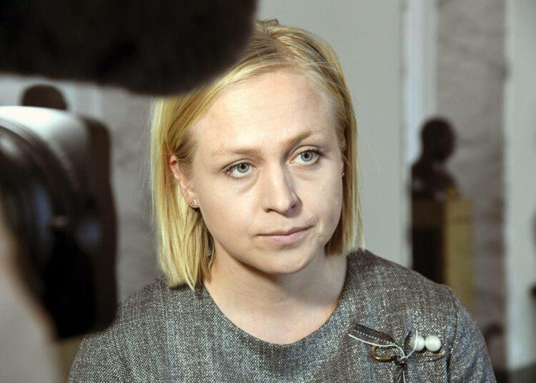 Kokoomuksen Elina Lepomäki oli eduskuntavaaleissa rahapiirien suosiossa.