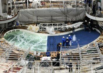 STX Finland Cruisen telakalta valmistuu lokakuussa Oasis of the Seas -risteilijä.