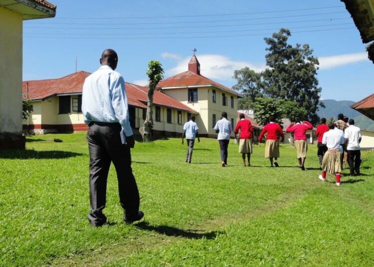 Osa tytöistä menettää ugandalaisissa kouluissa jopa viidenneksen koulupäivistä.
