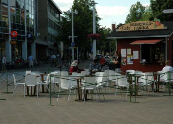 Kahvilamyyjille on viime vuotta enemmän töitä.