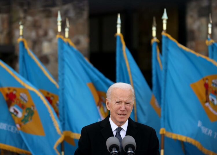 Presidentiksi valittu Joe Biden vannoo virkavalansa tänään kello 19 Suomen aikaa.