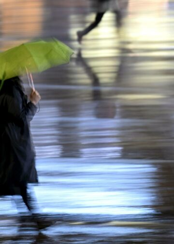 Vallitseva Etelä-Suomen sää ja yhteiskunnallinen todellisuus sointuvat täydellisesti yhteen.